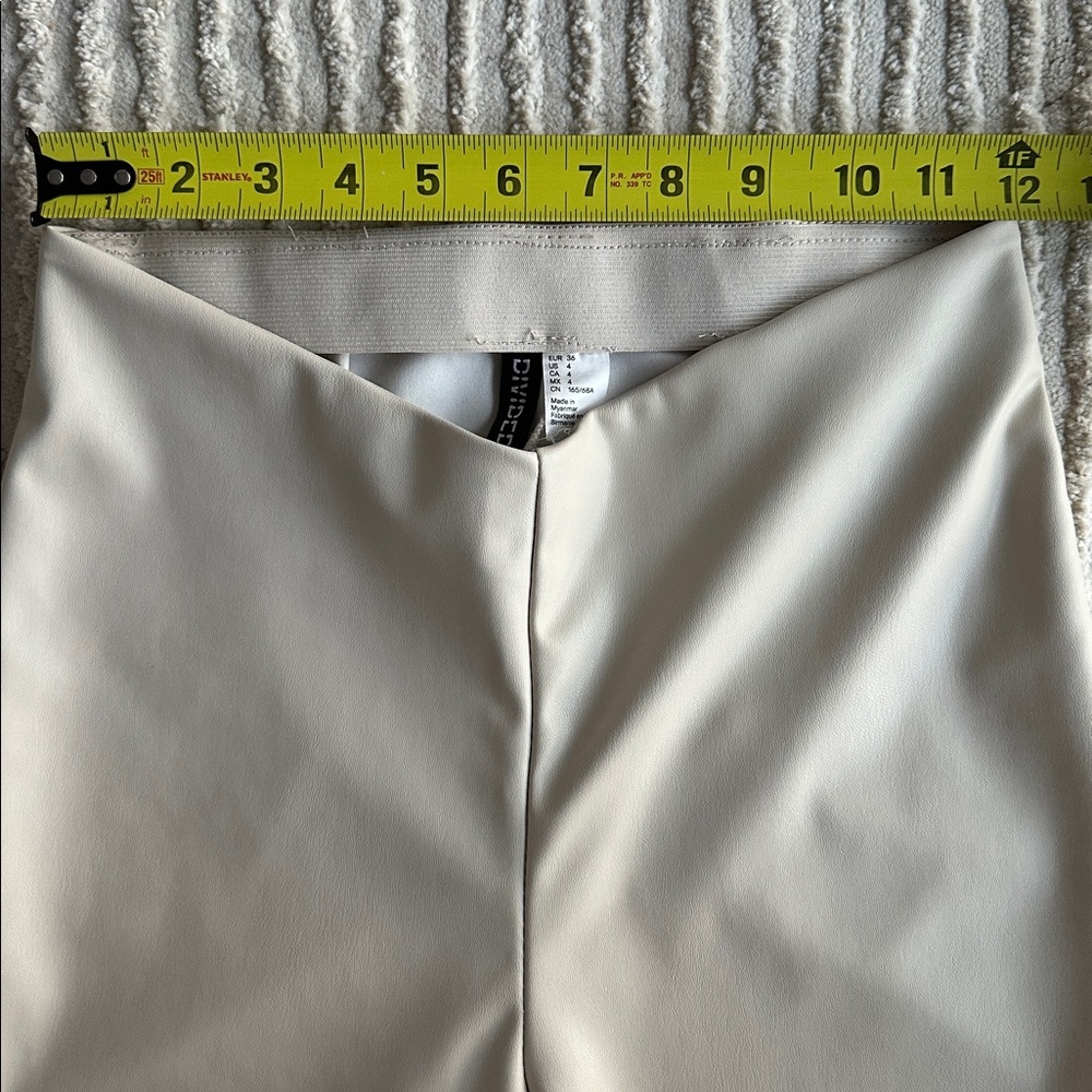 H&M Tiktok Viral Vegan Faux Leather Pull-on Flared Pants in Cream - Size 4 - Picture 8 of 16